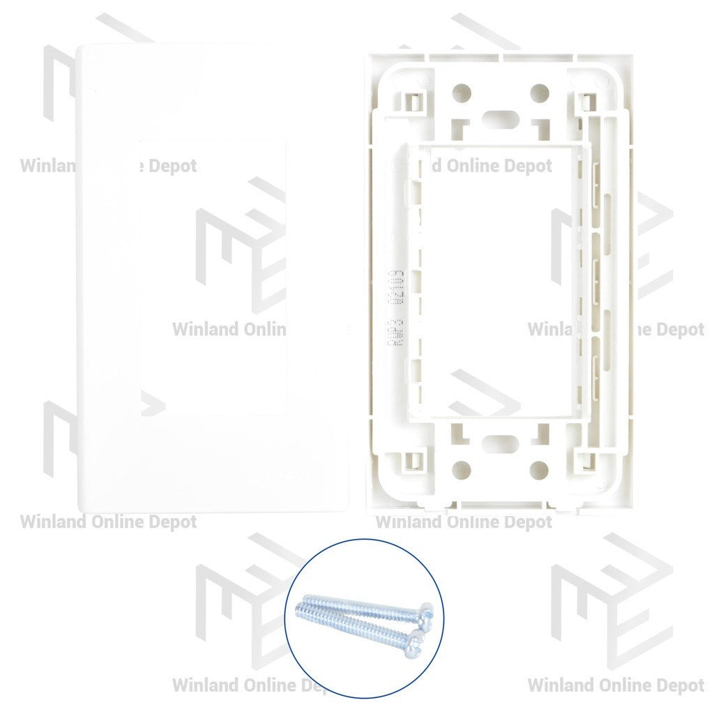 Royu by Winland Easy Installation 3-Gang Plate RWP3