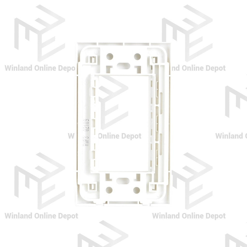 Royu by Winland Easy Installation 3-Gang Plate RWP3