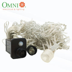 Omni by Winland Connectible Curtain Christmas Light 200 LED/ DC 29V/ 2.7 meters